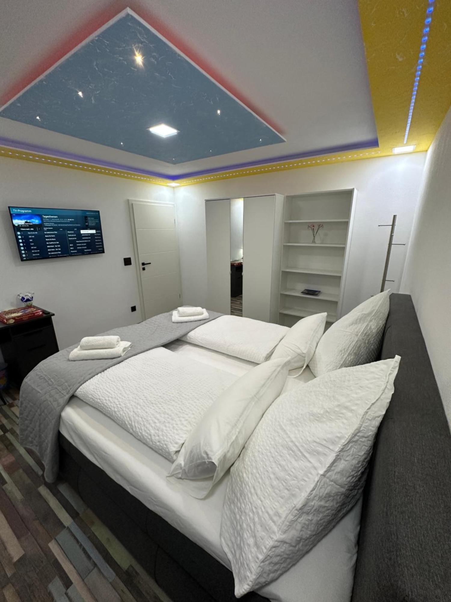 Modern Apartments Neuburg P - Top - 2 Zimmer, Komfort, Balkon, Wi-Fi, Smart Tv, Grosse Dusche, Kueche ノイブルク・アン・デア・ドナウ エクステリア 写真