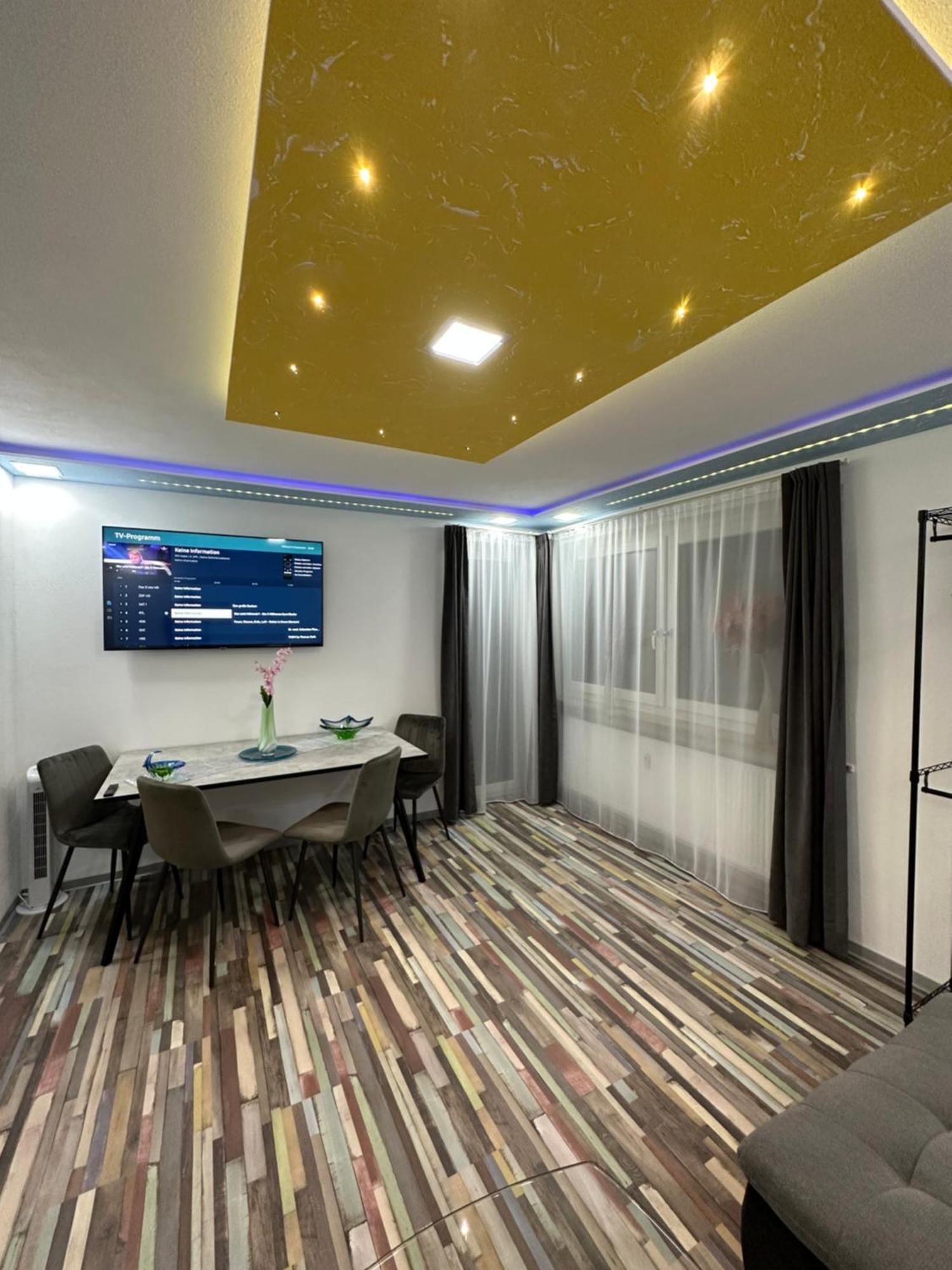 Modern Apartments Neuburg P - Top - 2 Zimmer, Komfort, Balkon, Wi-Fi, Smart Tv, Grosse Dusche, Kueche ノイブルク・アン・デア・ドナウ エクステリア 写真