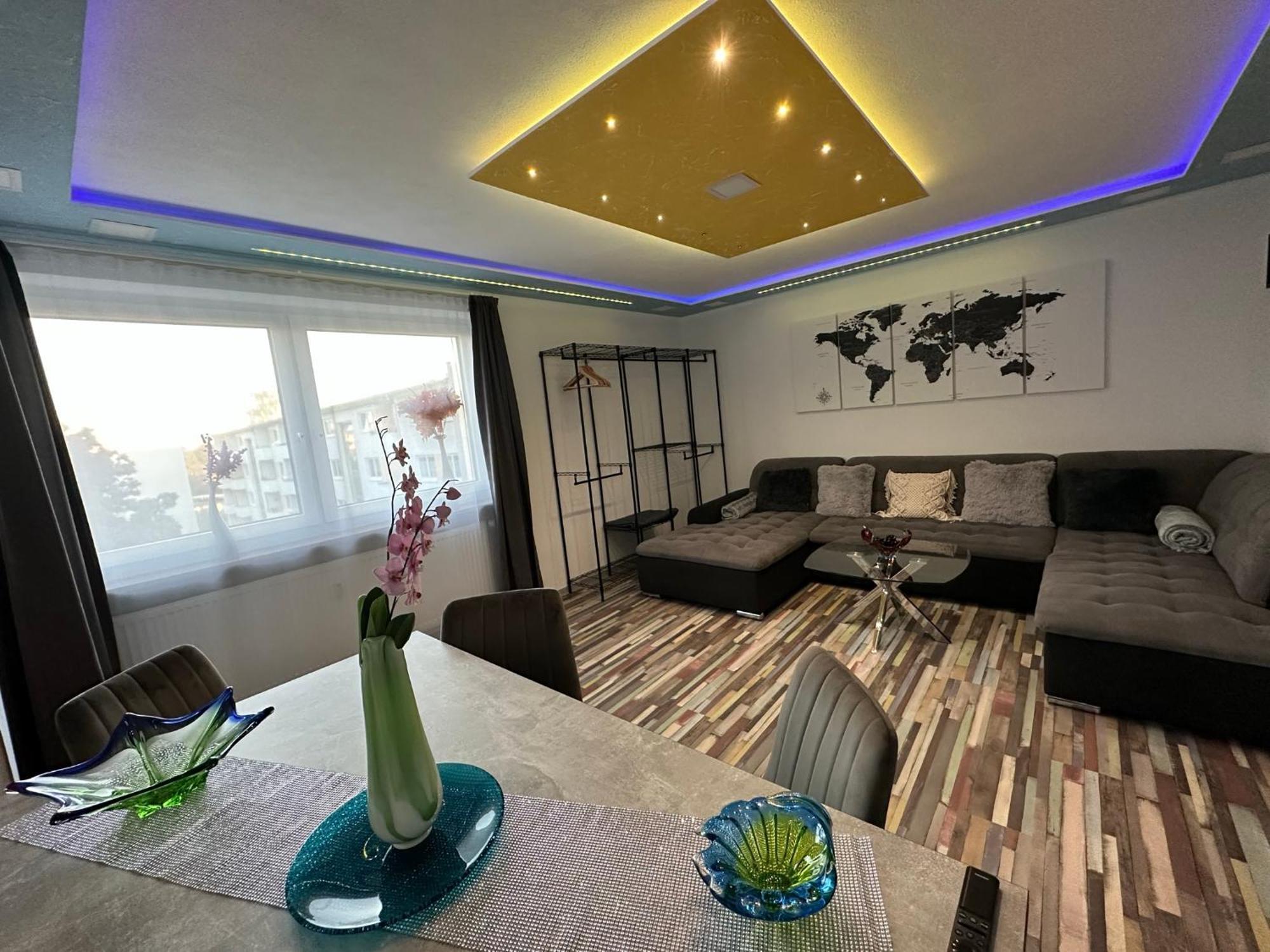 Modern Apartments Neuburg P - Top - 2 Zimmer, Komfort, Balkon, Wi-Fi, Smart Tv, Grosse Dusche, Kueche ノイブルク・アン・デア・ドナウ エクステリア 写真