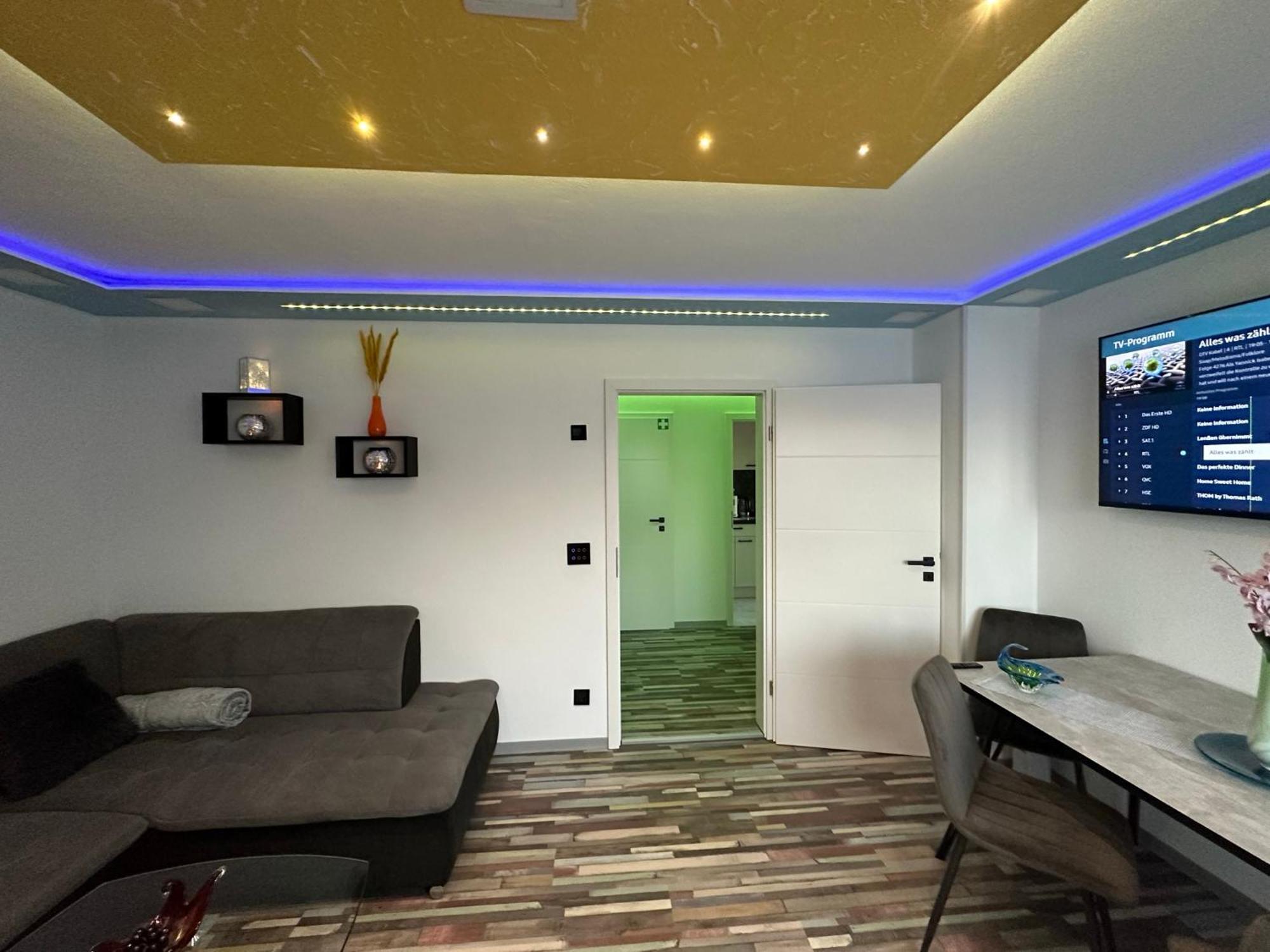 Modern Apartments Neuburg P - Top - 2 Zimmer, Komfort, Balkon, Wi-Fi, Smart Tv, Grosse Dusche, Kueche ノイブルク・アン・デア・ドナウ エクステリア 写真